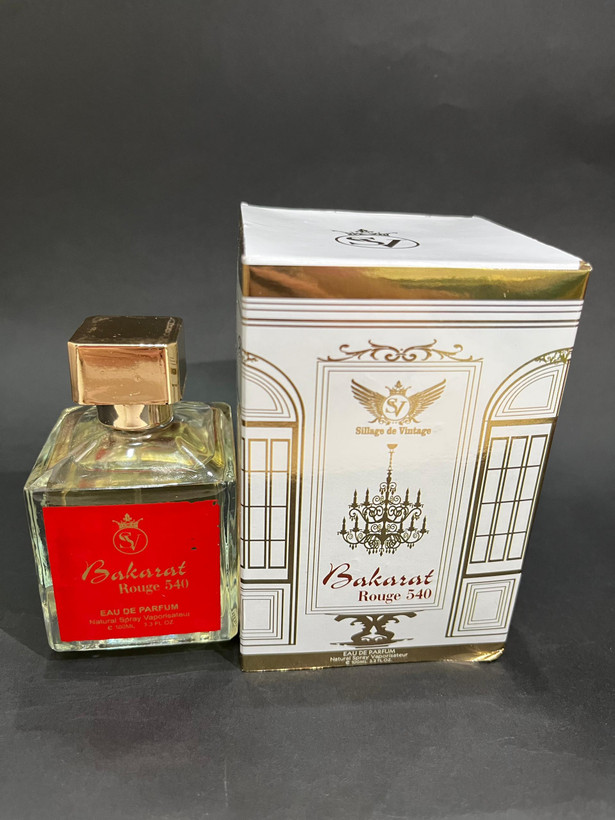 باکارات رژ سفید